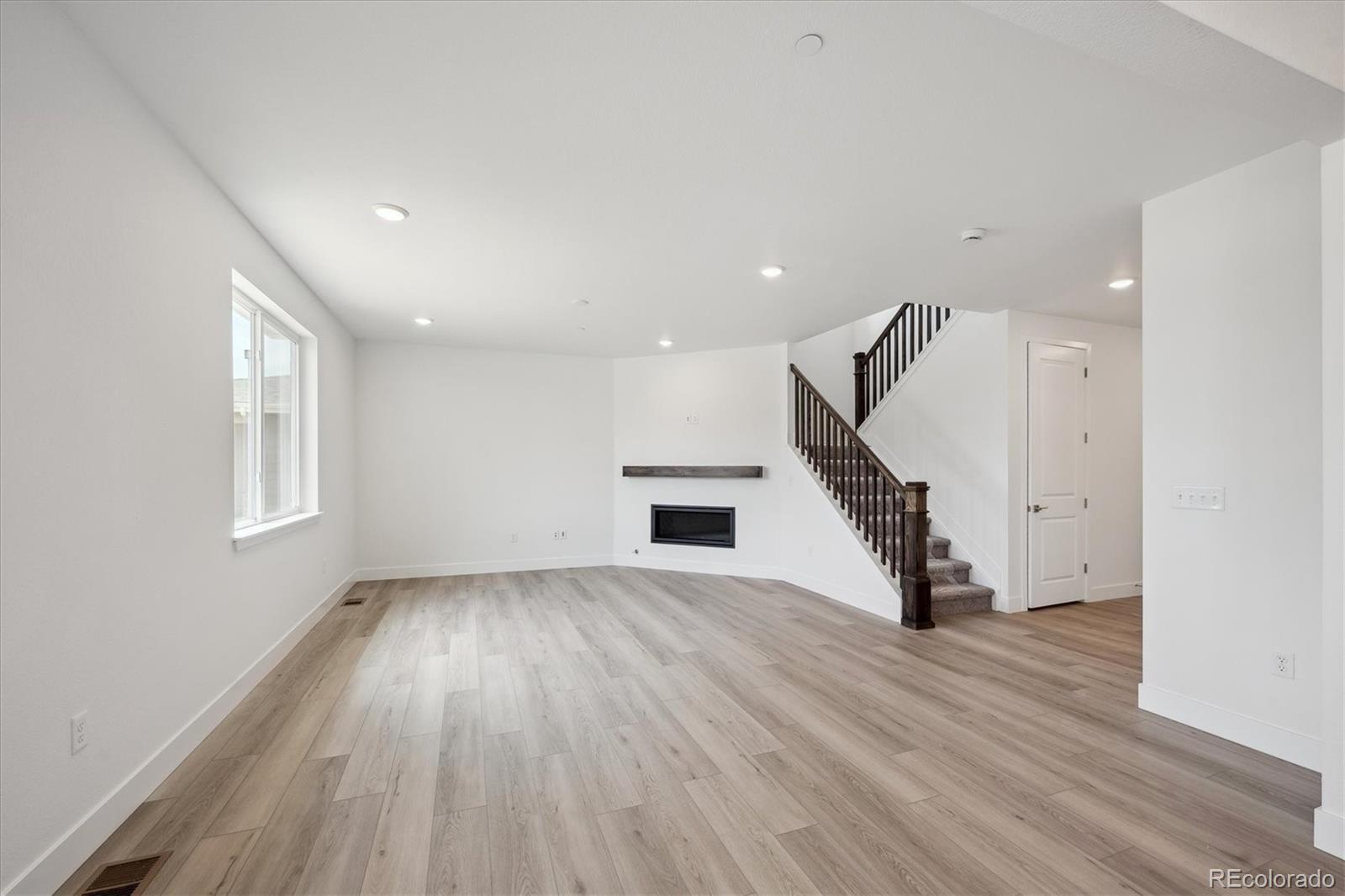 MLS Image #4 for 1376  lumber ridge circle,erie, Colorado