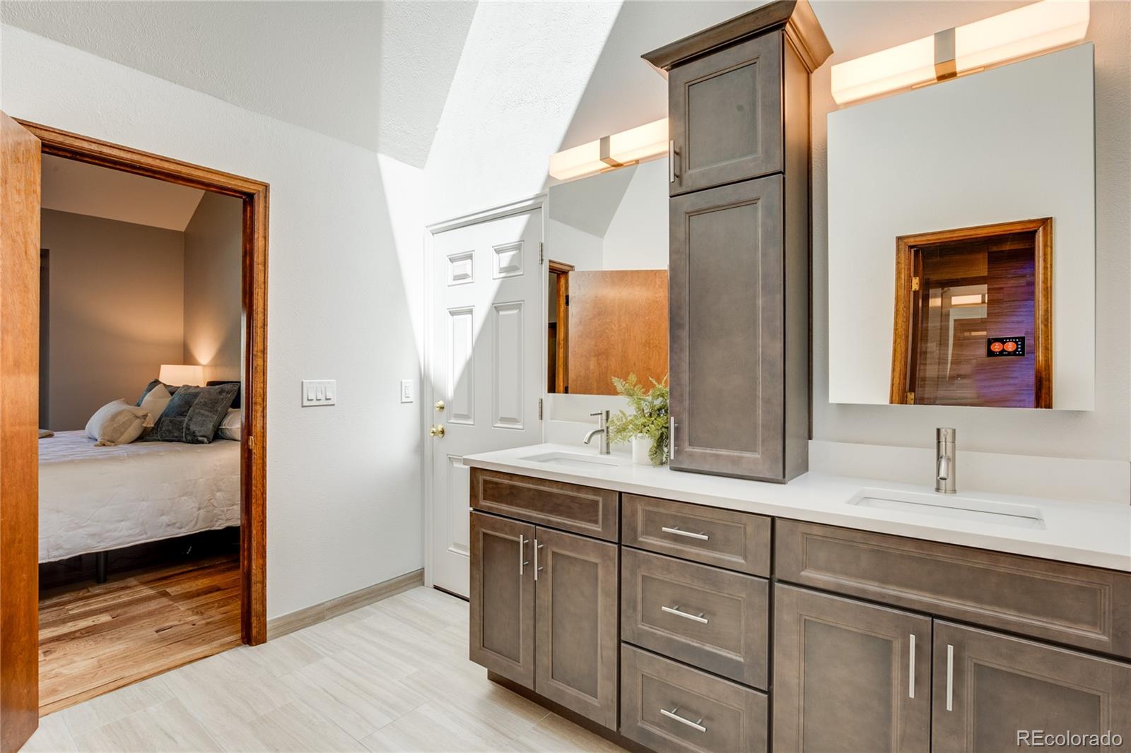 MLS Image #14 for 6054 s akron way,greenwood village, Colorado