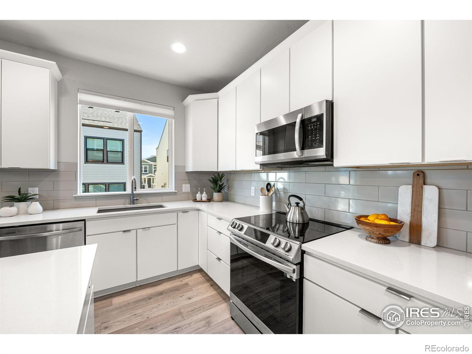 MLS Image #11 for 364  shawnee lane,superior, Colorado