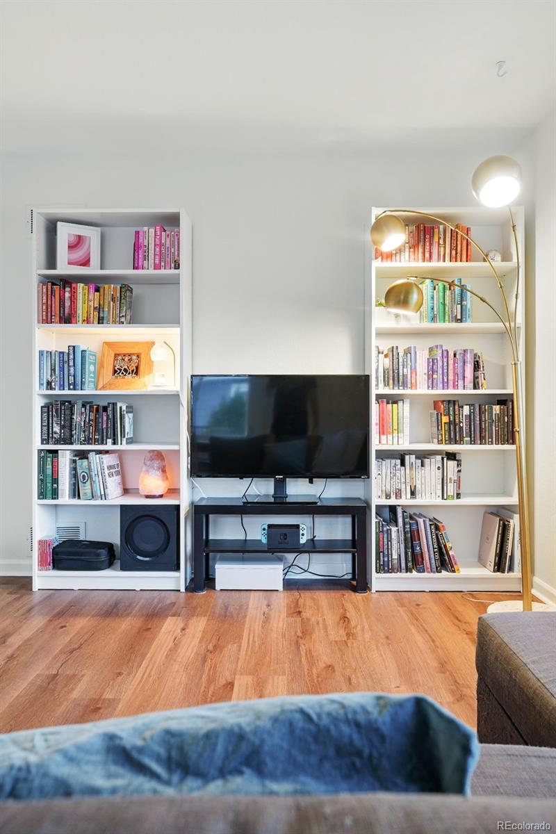 MLS Image #10 for 1711  spruce street,denver, Colorado