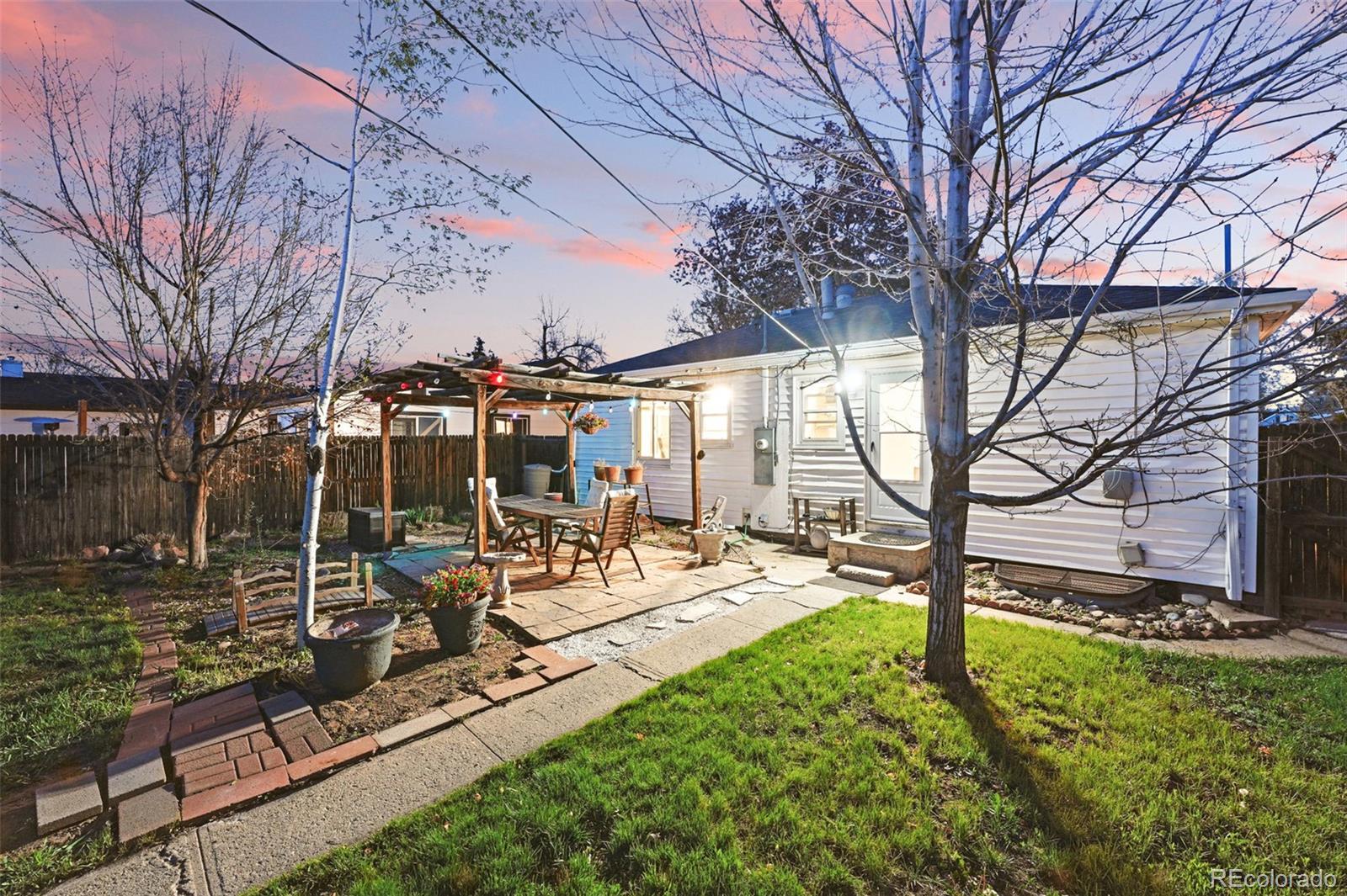 MLS Image #31 for 1711  spruce street,denver, Colorado