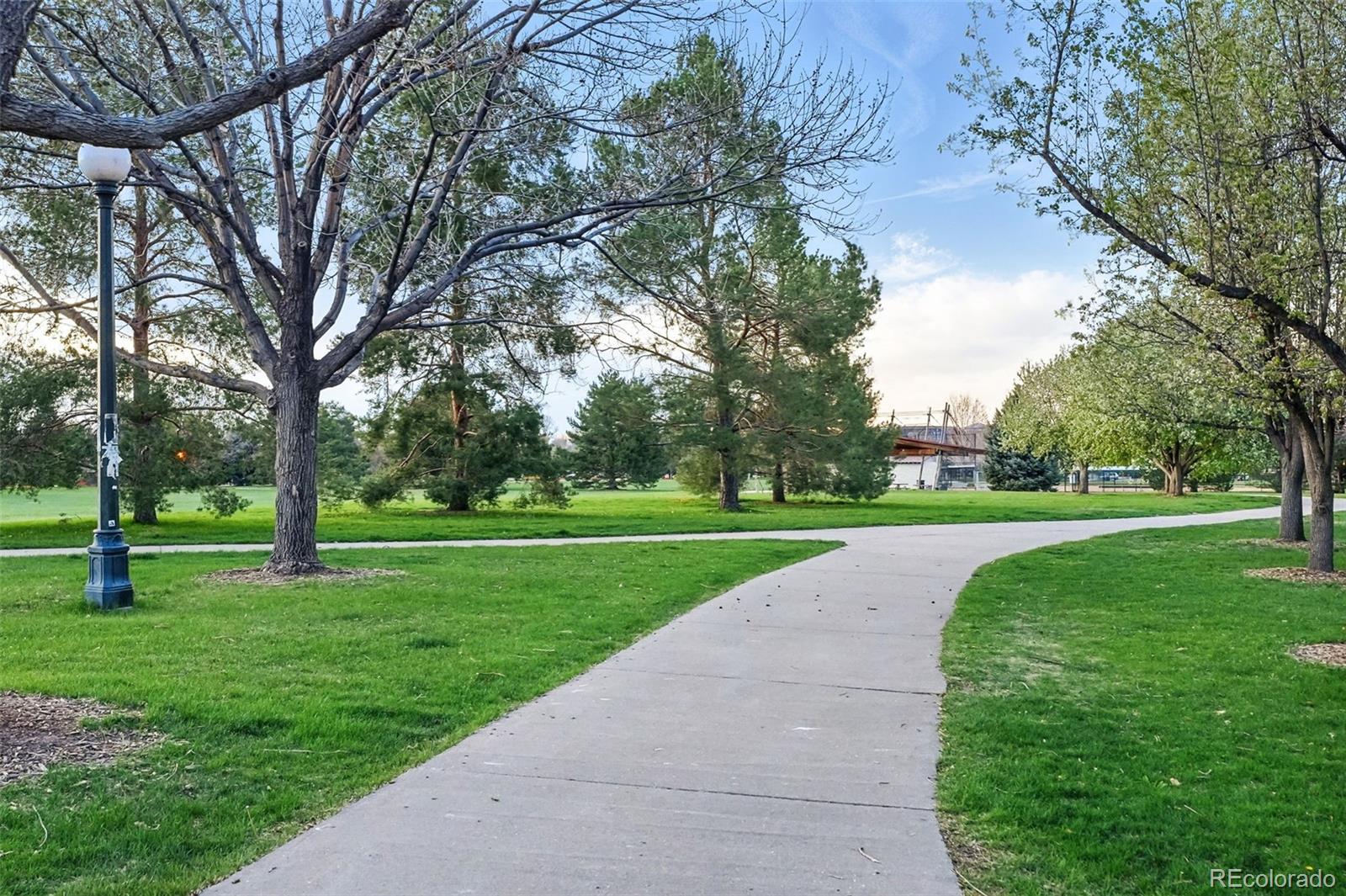 MLS Image #42 for 1711  spruce street,denver, Colorado