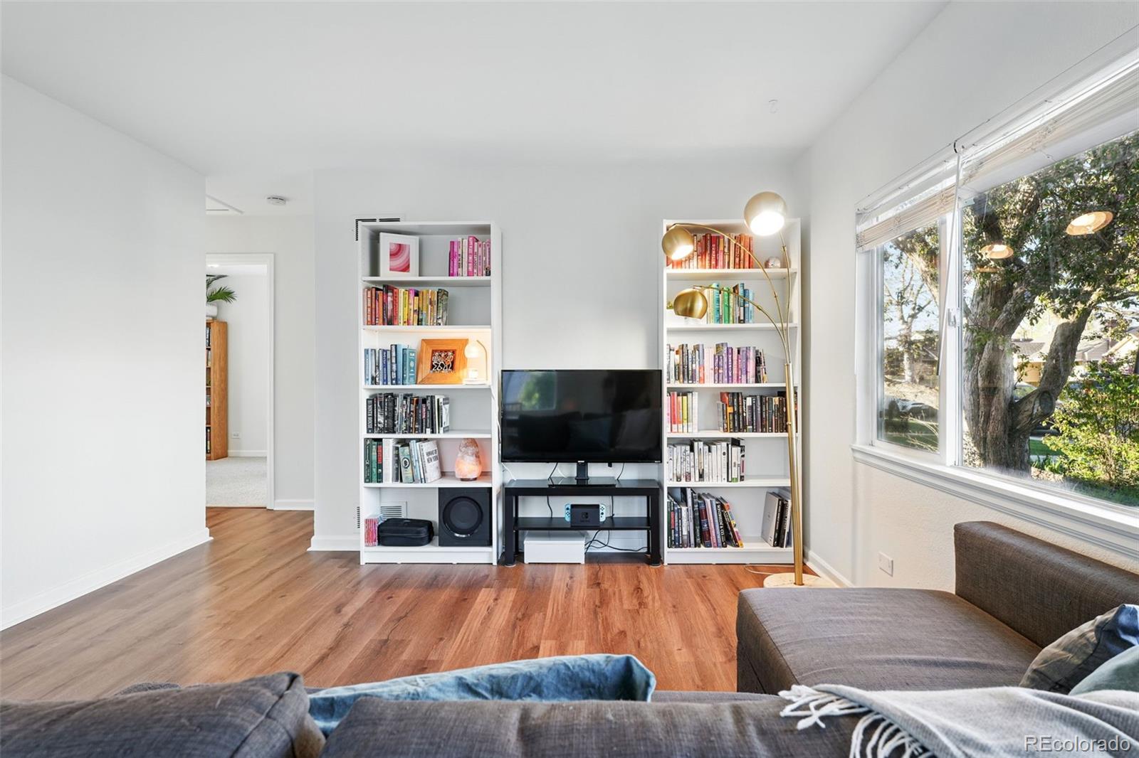 MLS Image #8 for 1711  spruce street,denver, Colorado