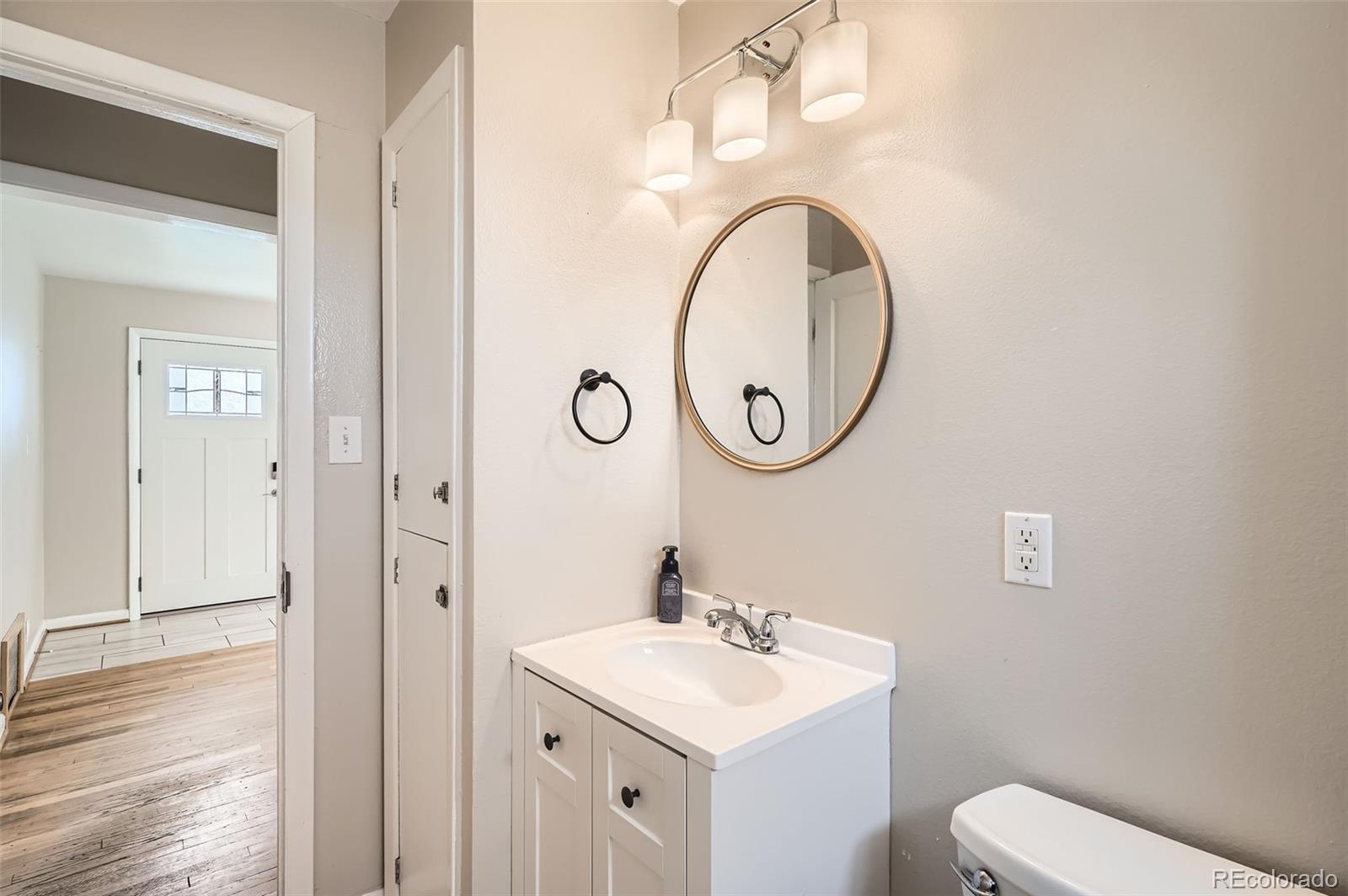 MLS Image #16 for 1559 s quieto court,denver, Colorado