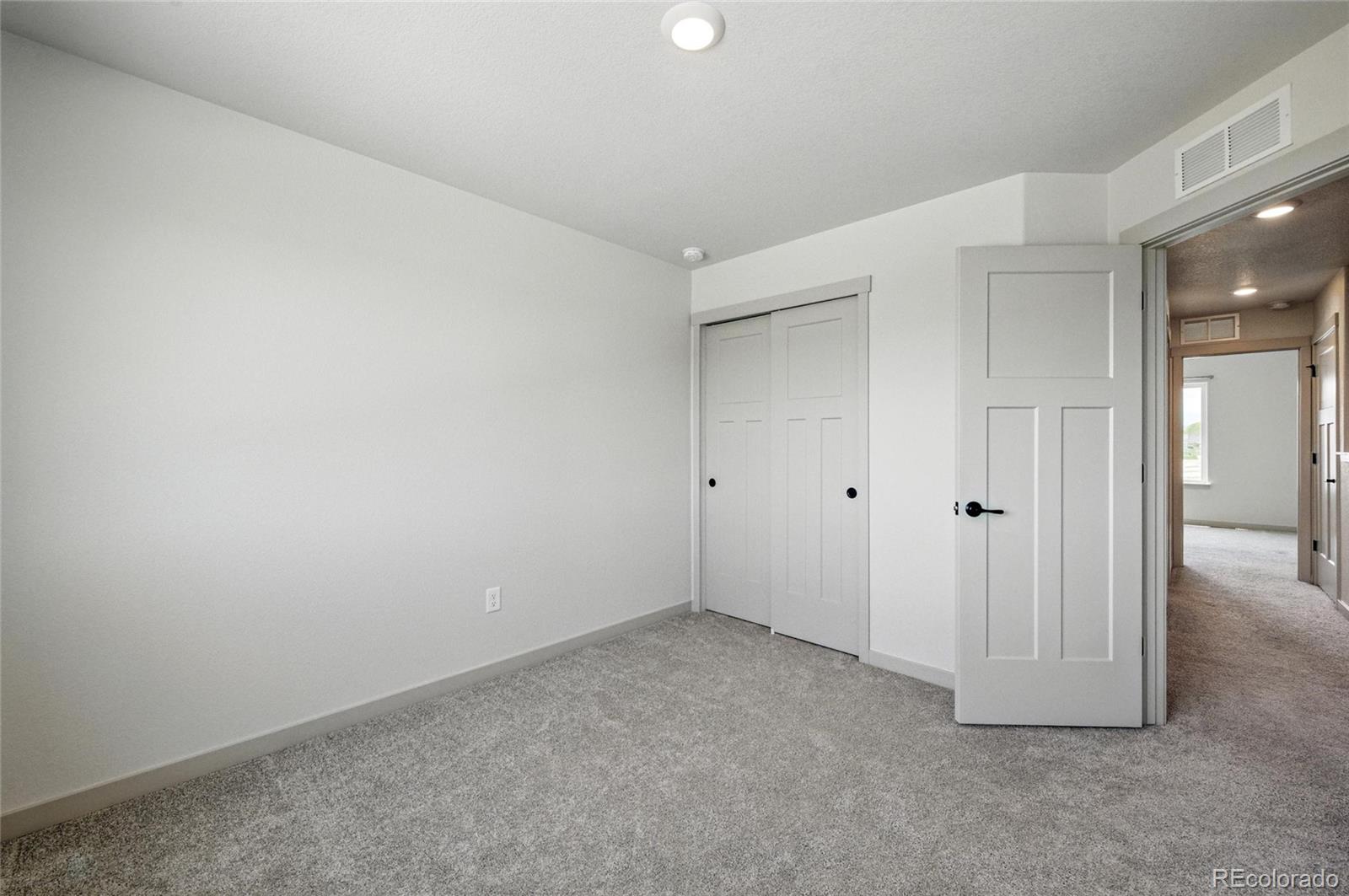 MLS Image #10 for 260 e 4th street,berthoud, Colorado