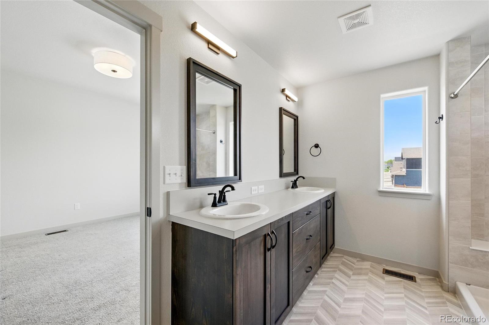 MLS Image #17 for 260 e 4th street,berthoud, Colorado
