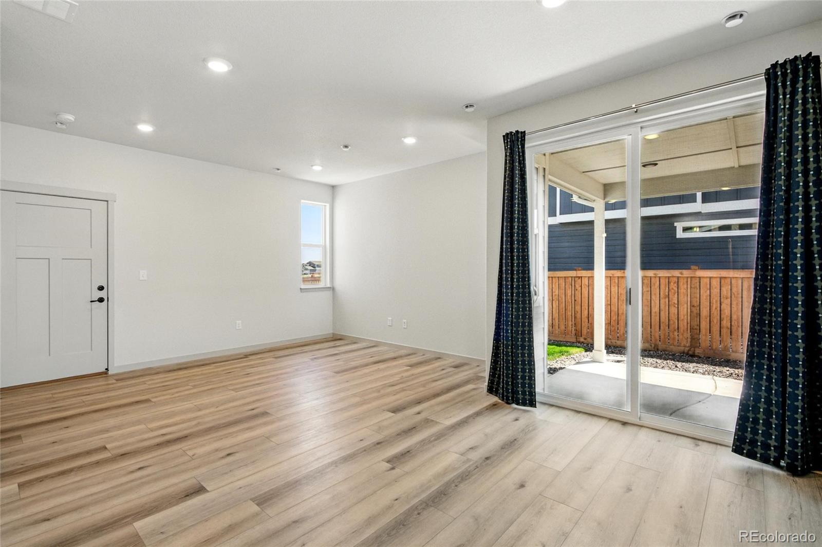 MLS Image #2 for 260 e 4th street,berthoud, Colorado