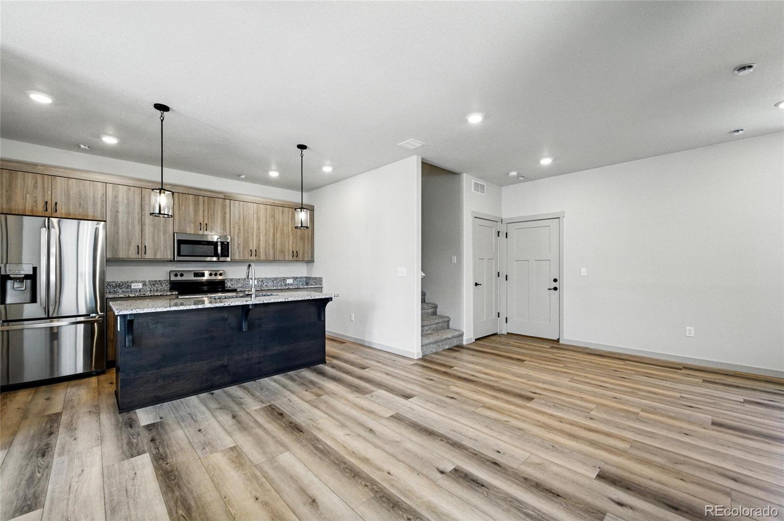 MLS Image #3 for 260 e 4th street,berthoud, Colorado