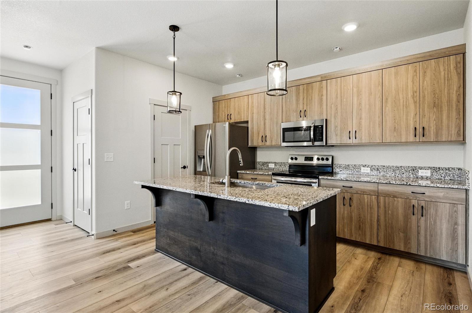 MLS Image #6 for 260 e 4th street,berthoud, Colorado