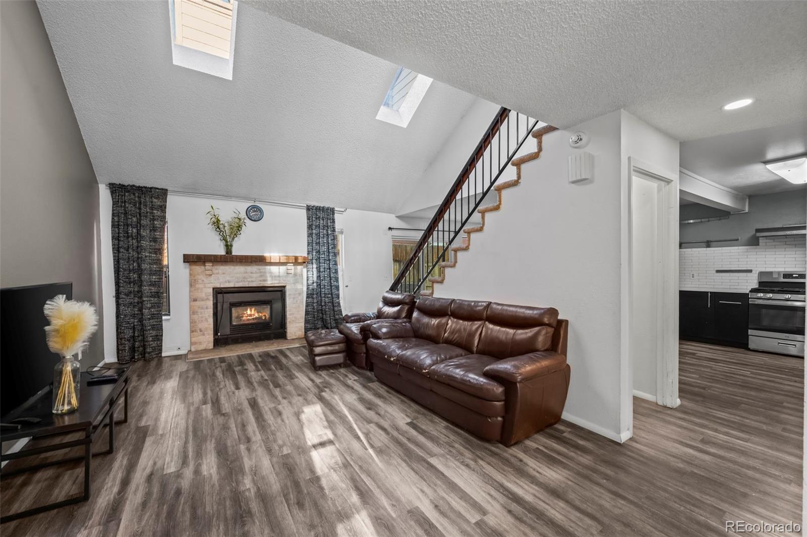 MLS Image #2 for 15333 e louisiana avenue,aurora, Colorado