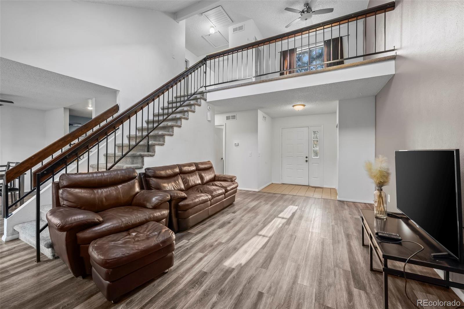 MLS Image #4 for 15333 e louisiana avenue,aurora, Colorado