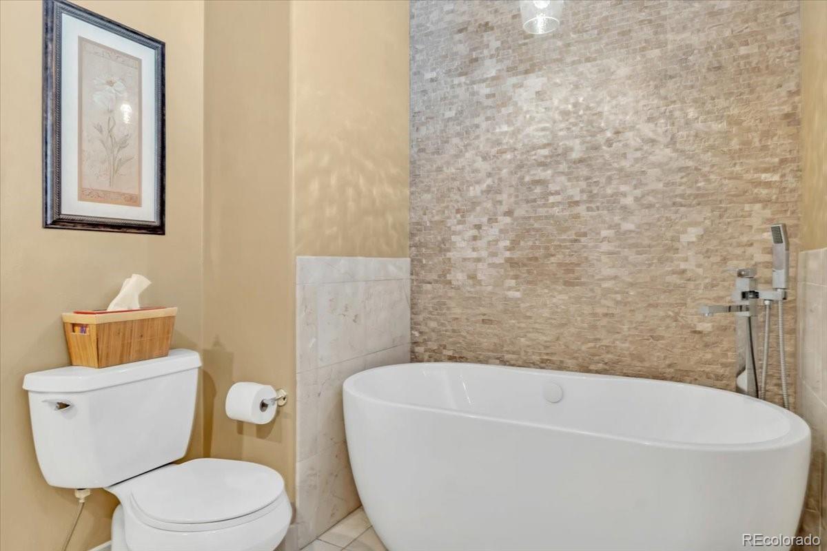 MLS Image #12 for 7019 s windermere street,littleton, Colorado