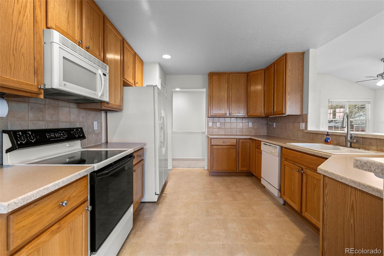 MLS Image #5 for 7713 s zante court,aurora, Colorado