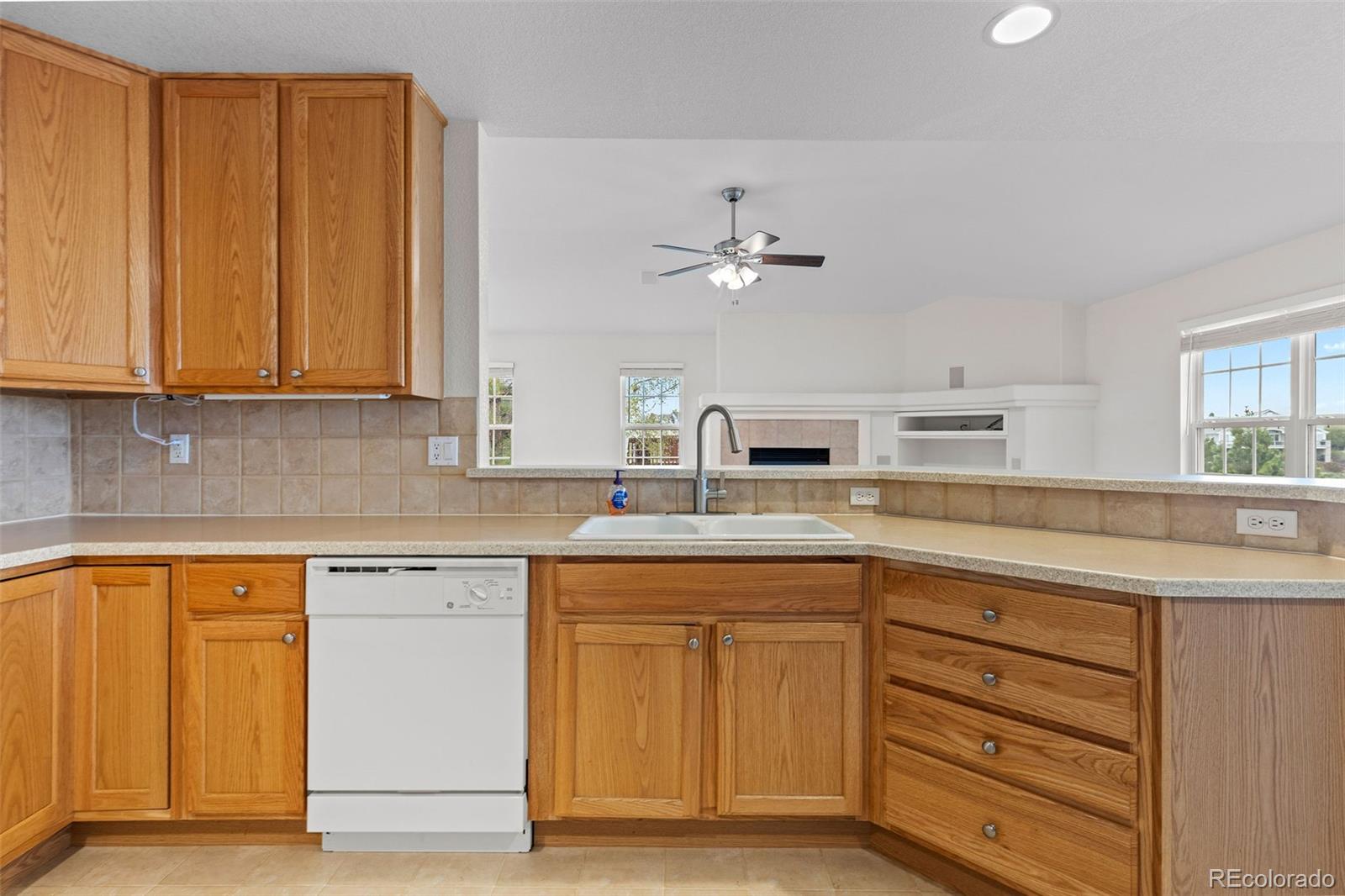 MLS Image #7 for 7713 s zante court,aurora, Colorado