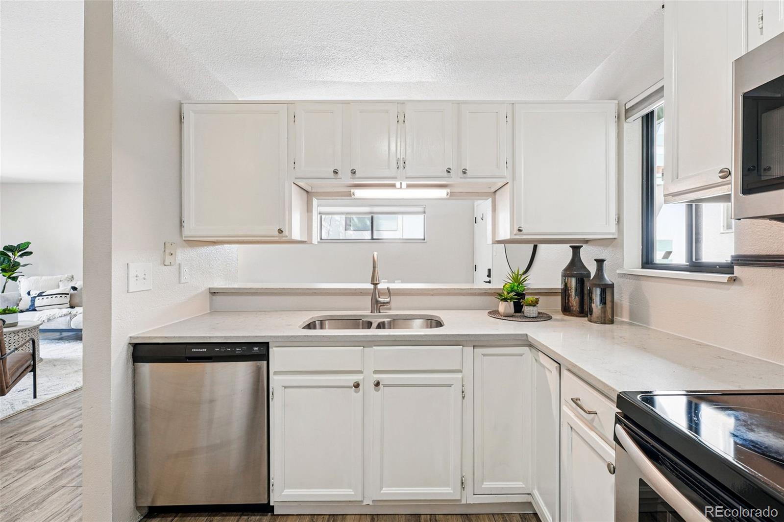MLS Image #2 for 7740 w 35th avenue,wheat ridge, Colorado