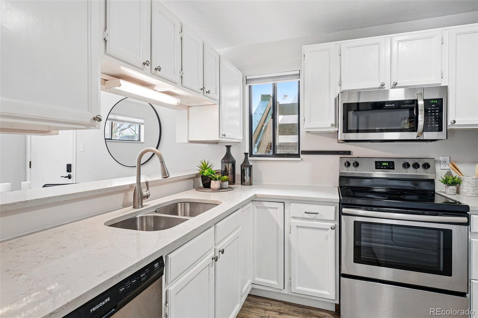 MLS Image #3 for 7740 w 35th avenue,wheat ridge, Colorado