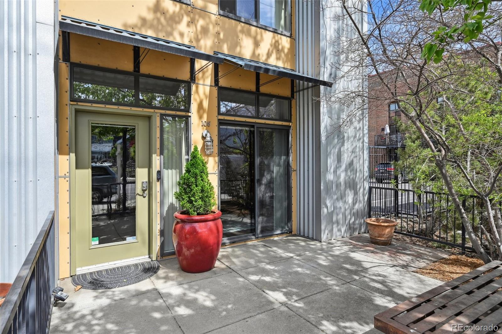 MLS Image #2 for 3195  blake street,denver, Colorado