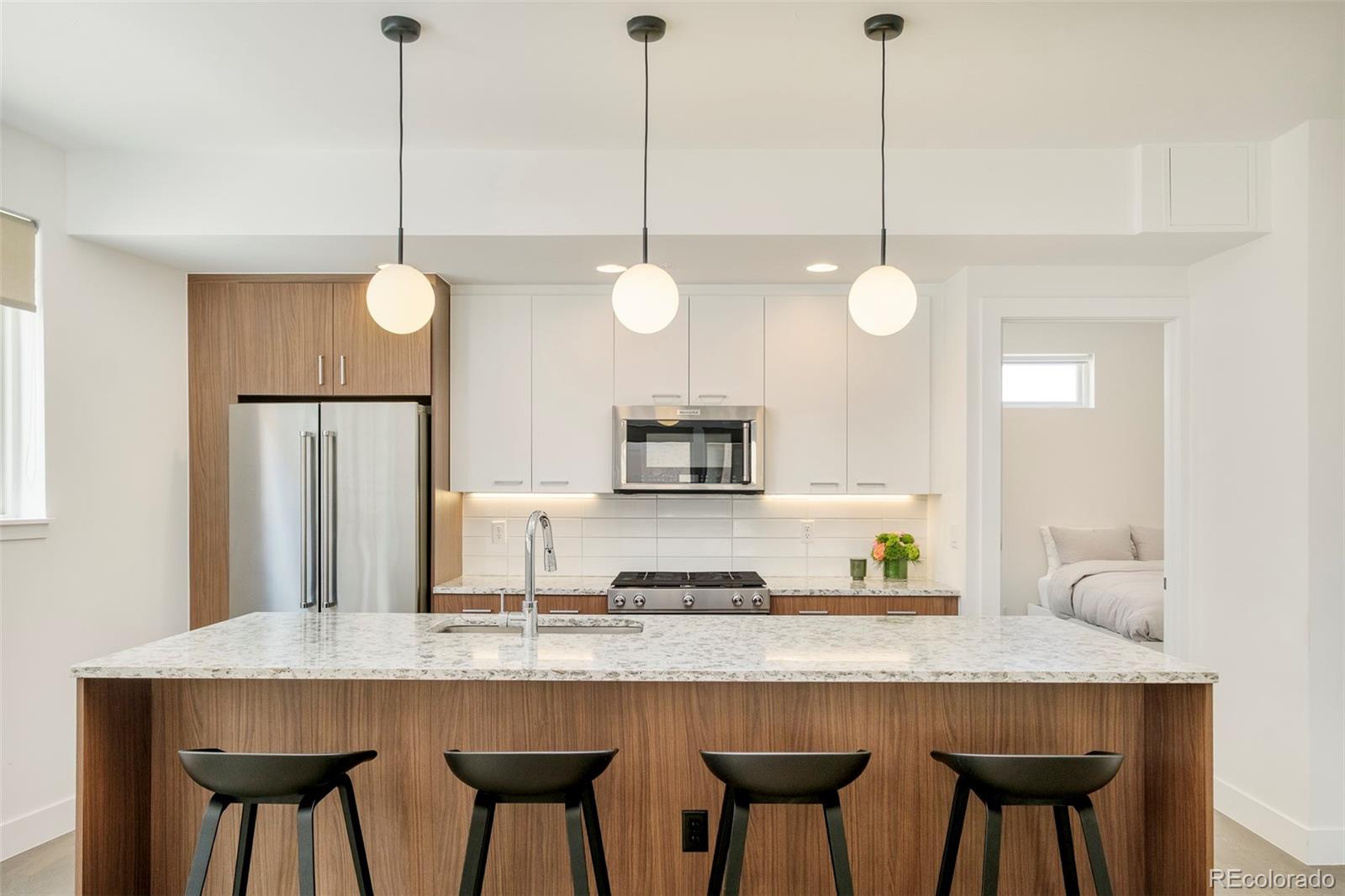 MLS Image #5 for 1945 w 34th avenue,denver, Colorado