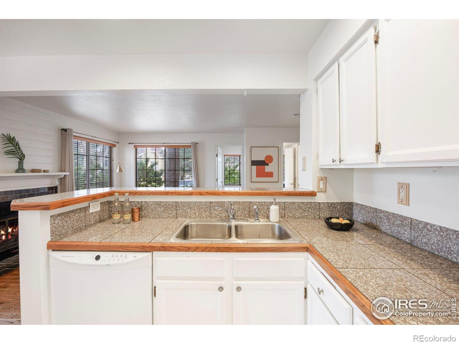 MLS Image #6 for 4819  white rock circle,boulder, Colorado