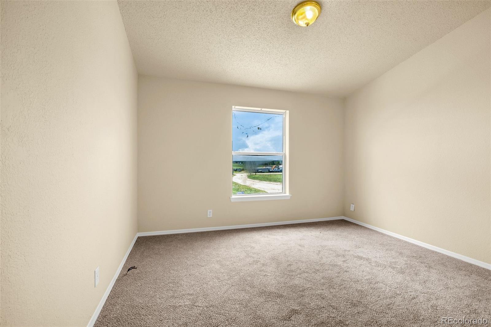 MLS Image #4 for 12625  safe landing drive,peyton, Colorado