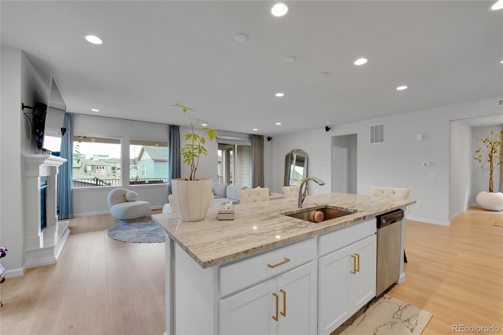 MLS Image #10 for 18335 w 94th avenue,arvada, Colorado