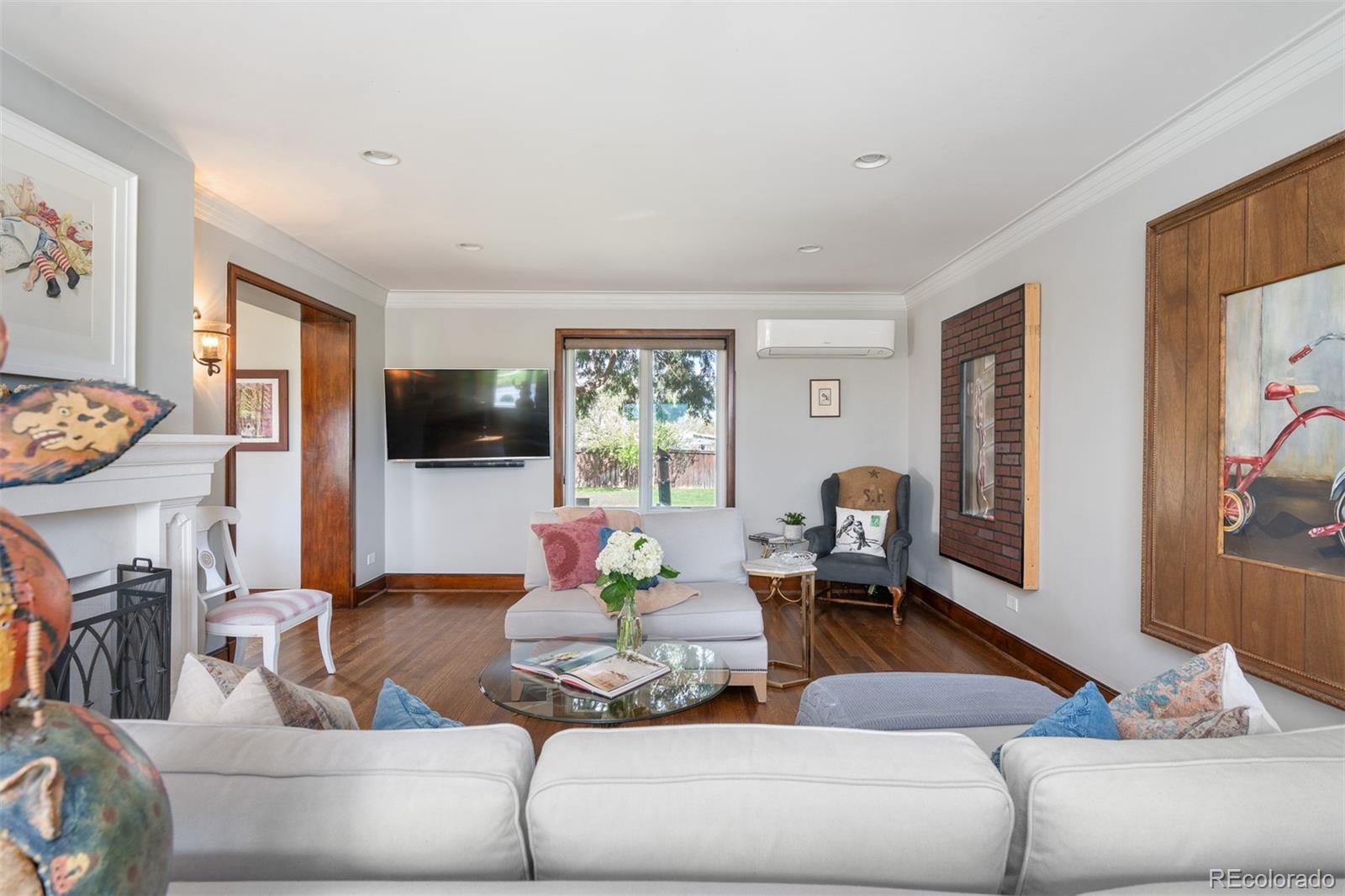MLS Image #6 for 3811 e 26th avenue parkway,denver, Colorado