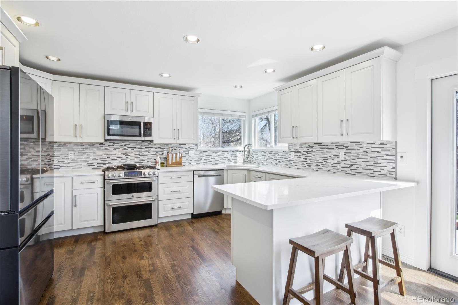 MLS Image #10 for 3974  cambridge avenue,broomfield, Colorado
