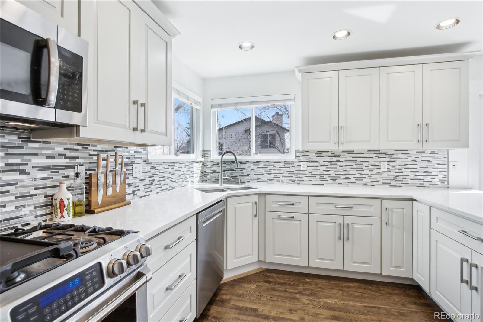 MLS Image #11 for 3974  cambridge avenue,broomfield, Colorado