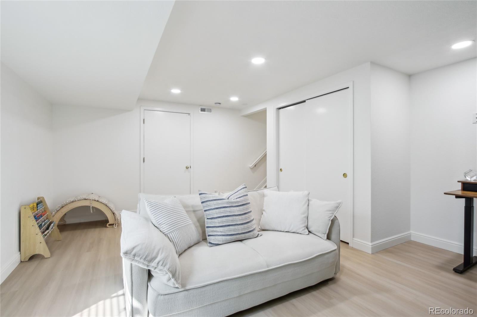 MLS Image #29 for 3974  cambridge avenue,broomfield, Colorado