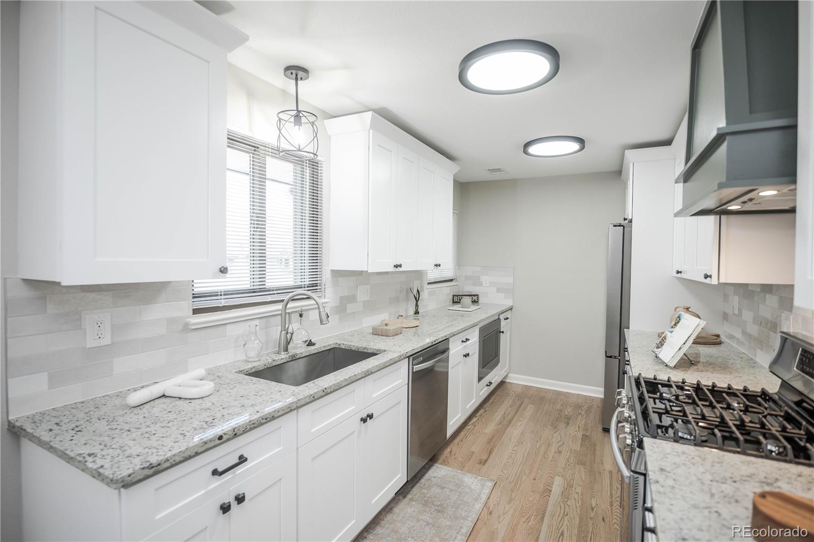 MLS Image #3 for 863 s dudley street,lakewood, Colorado