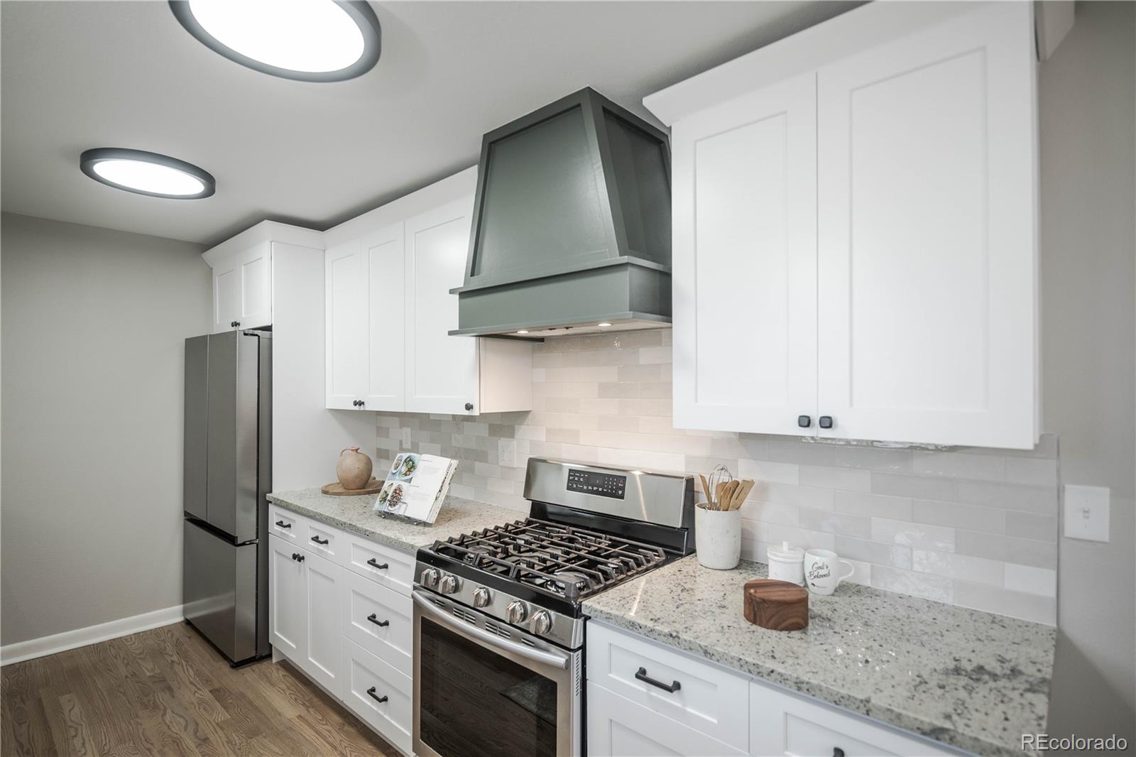 MLS Image #4 for 863 s dudley street,lakewood, Colorado