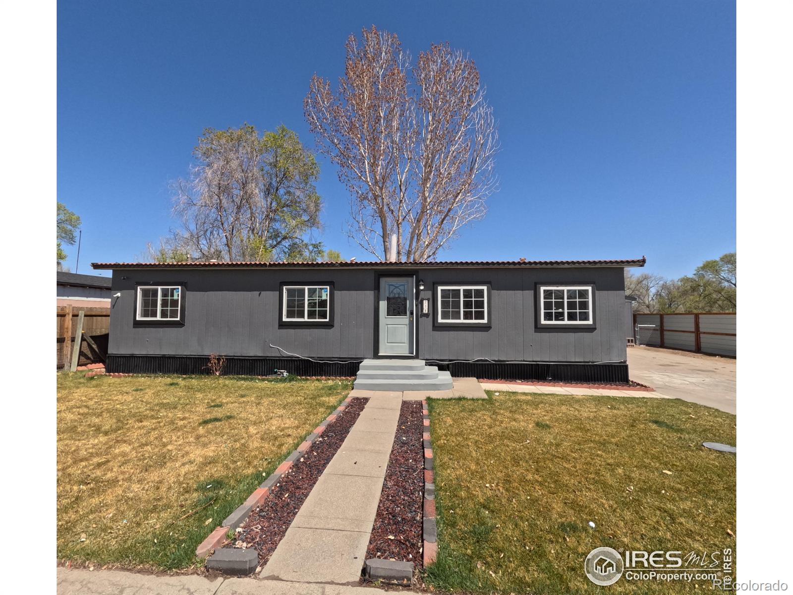 MLS Image #0 for 218  crest drive,log lane village, Colorado