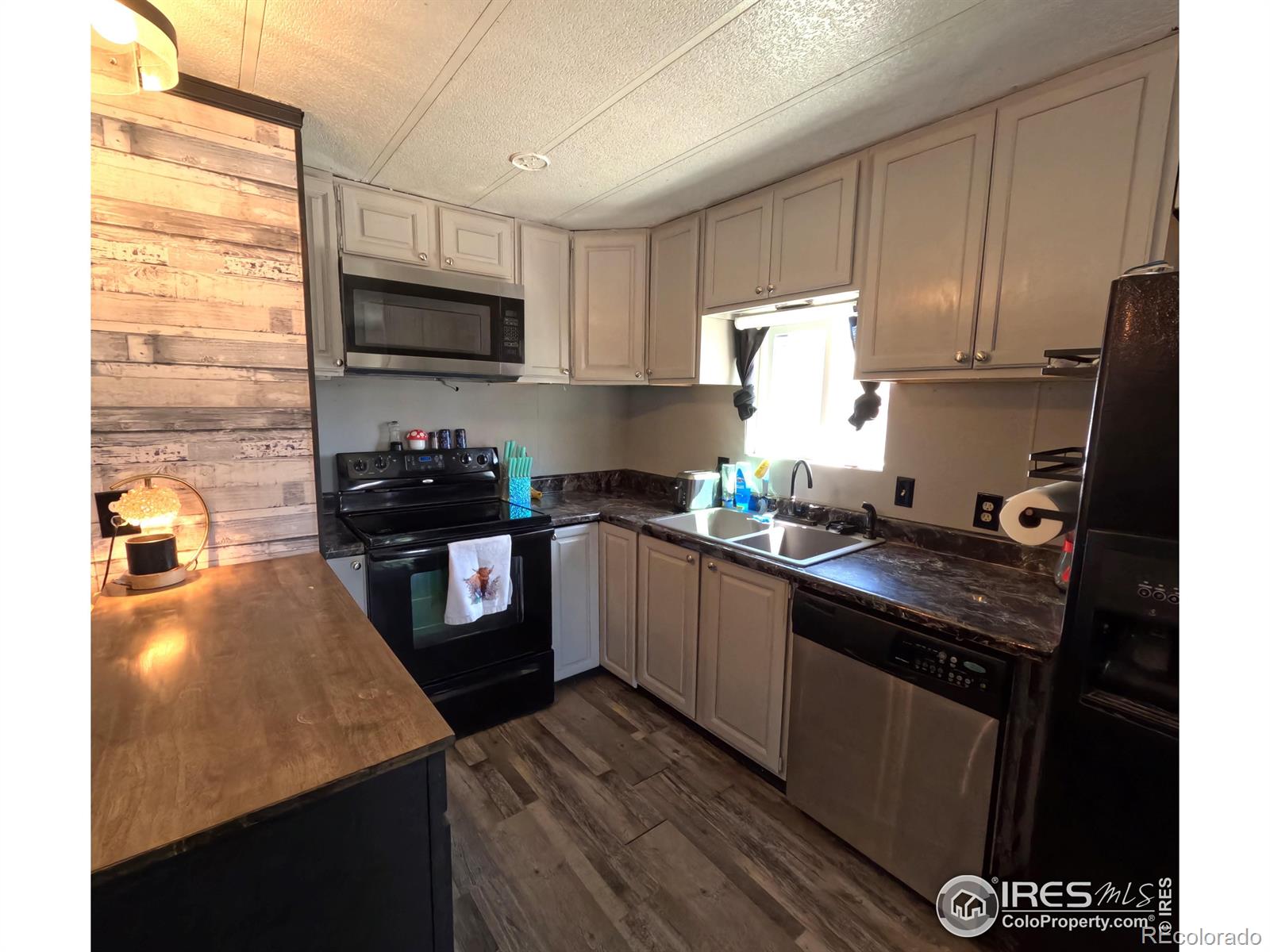 MLS Image #9 for 218  crest drive,log lane village, Colorado