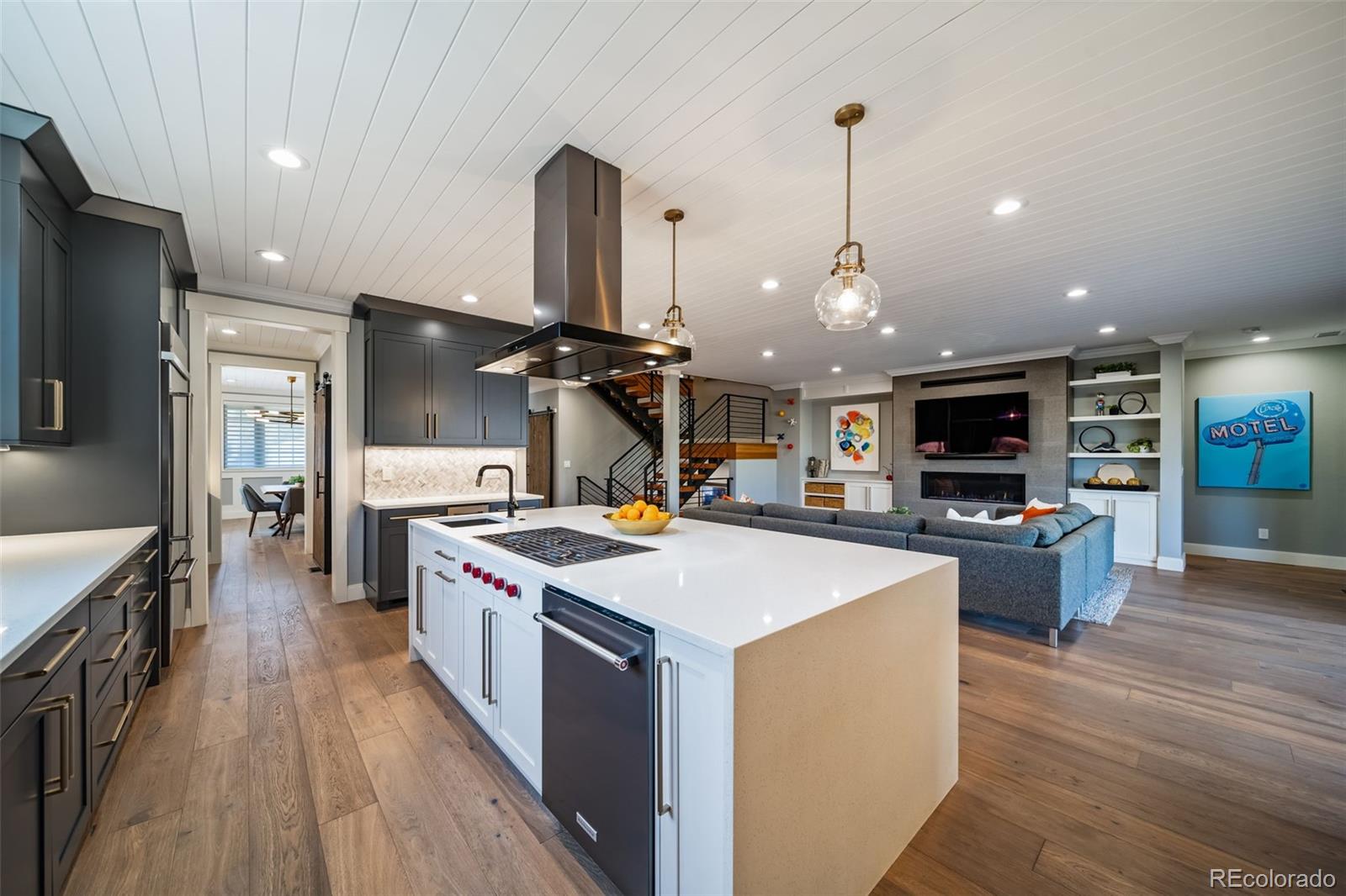 MLS Image #10 for 2732 s jackson street,denver, Colorado