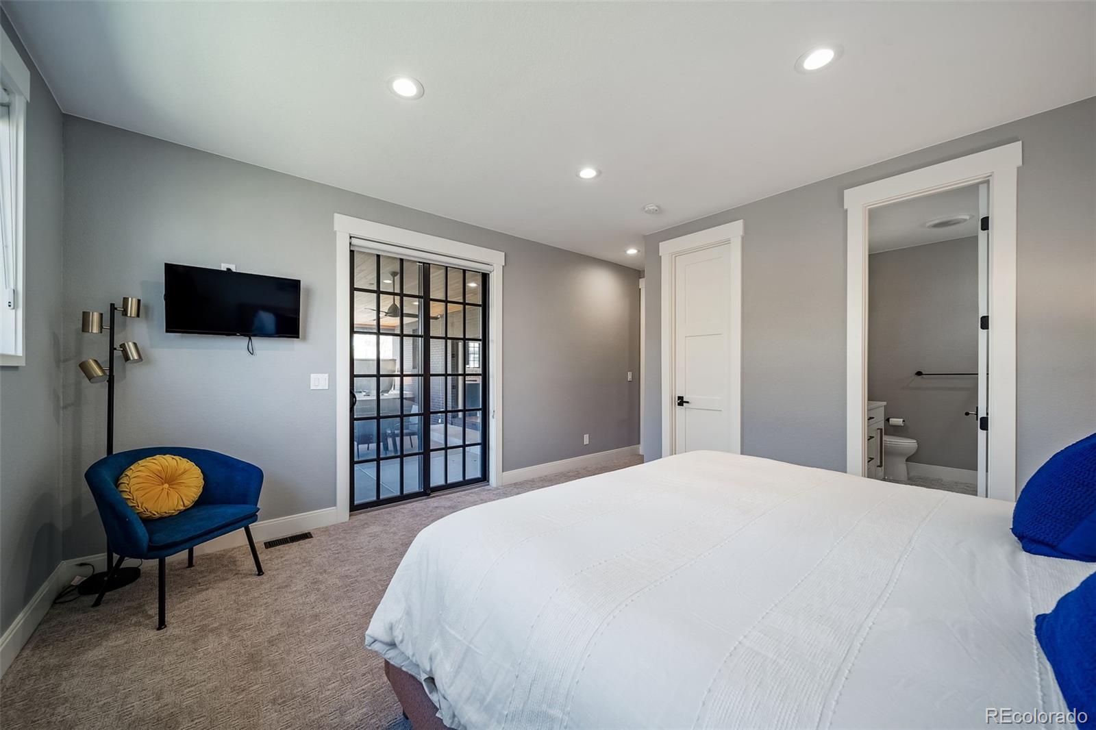 MLS Image #17 for 2732 s jackson street,denver, Colorado