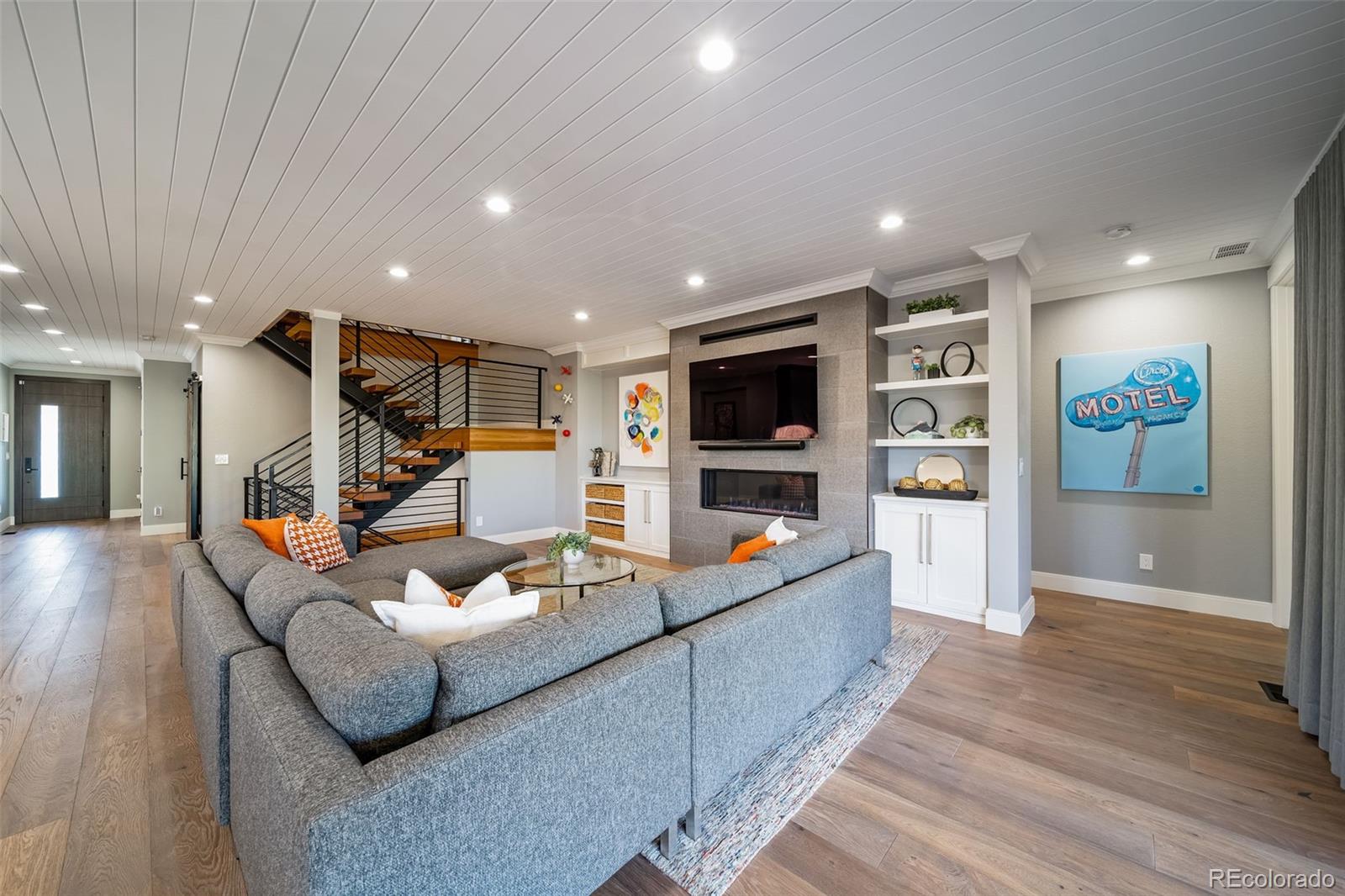 MLS Image #5 for 2732 s jackson street,denver, Colorado