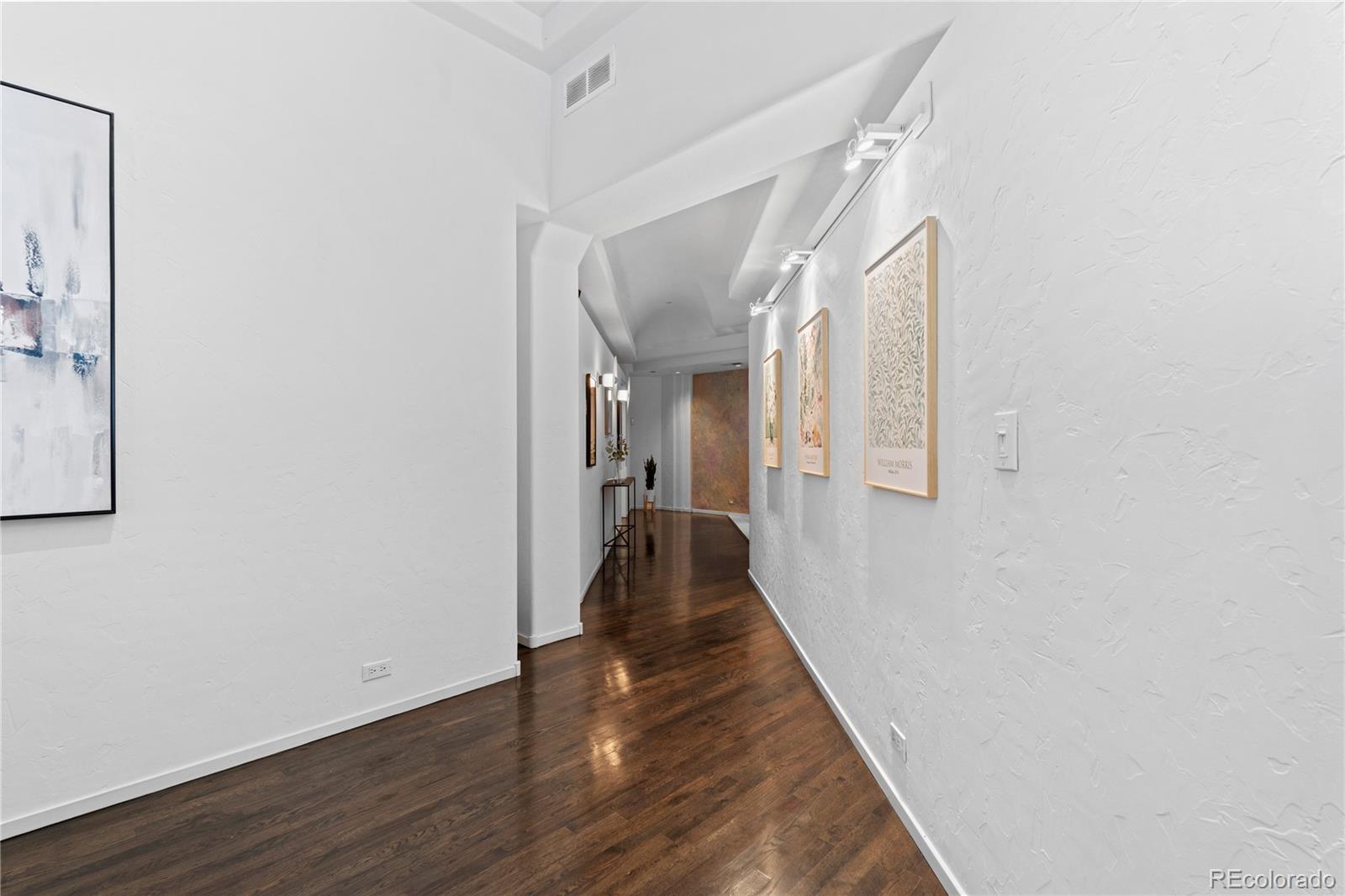 MLS Image #10 for 1940  blake street 300,denver, Colorado