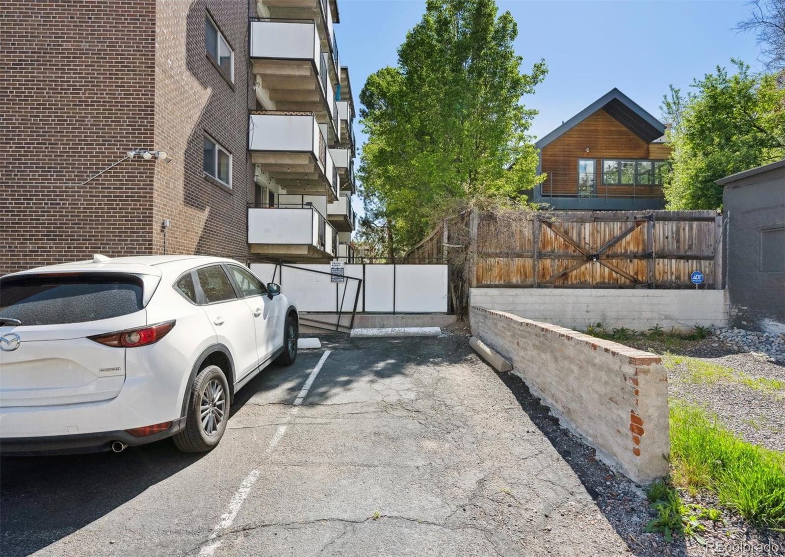 MLS Image #23 for 1265  elizabeth street,denver, Colorado
