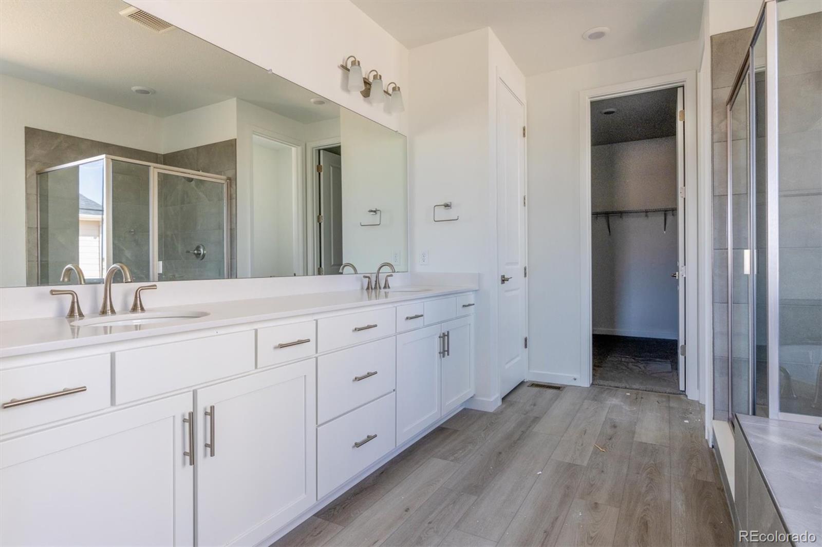MLS Image #11 for 25204 e warren place,aurora, Colorado