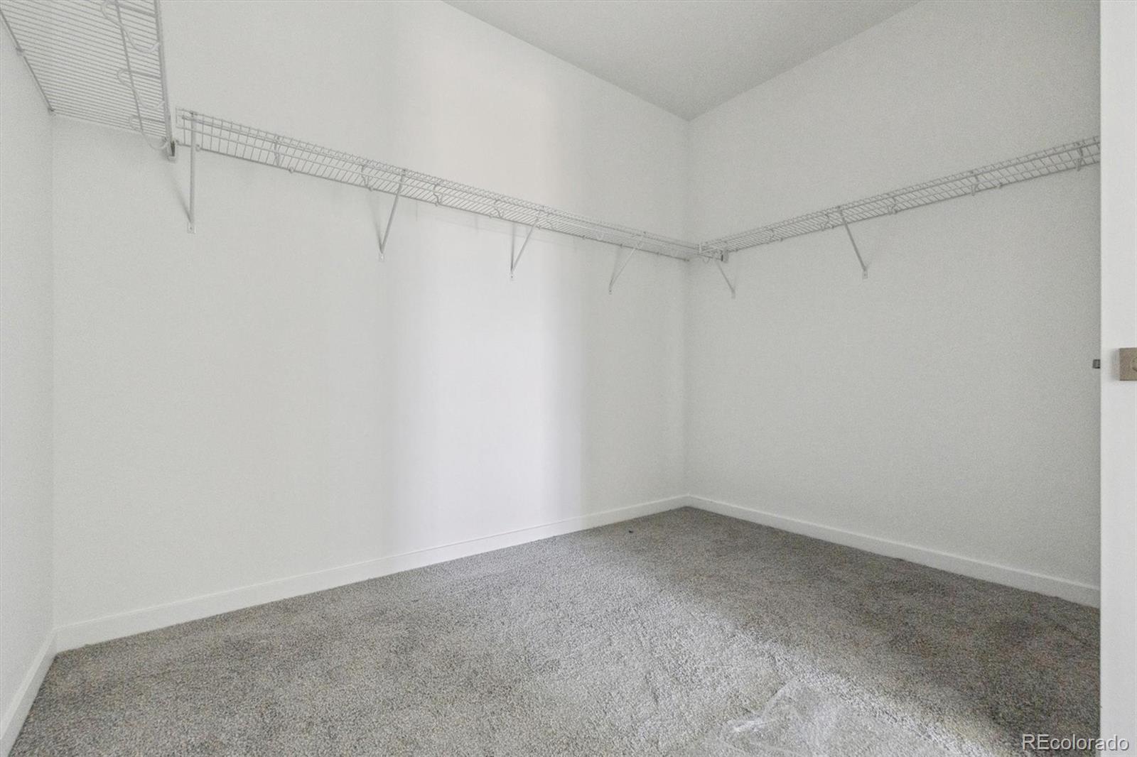 MLS Image #14 for 25204 e warren place,aurora, Colorado