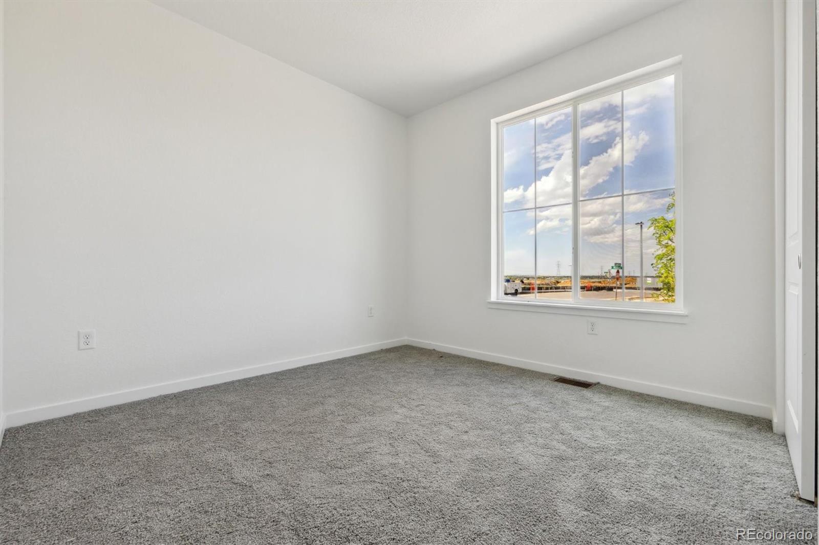 MLS Image #2 for 25204 e warren place,aurora, Colorado