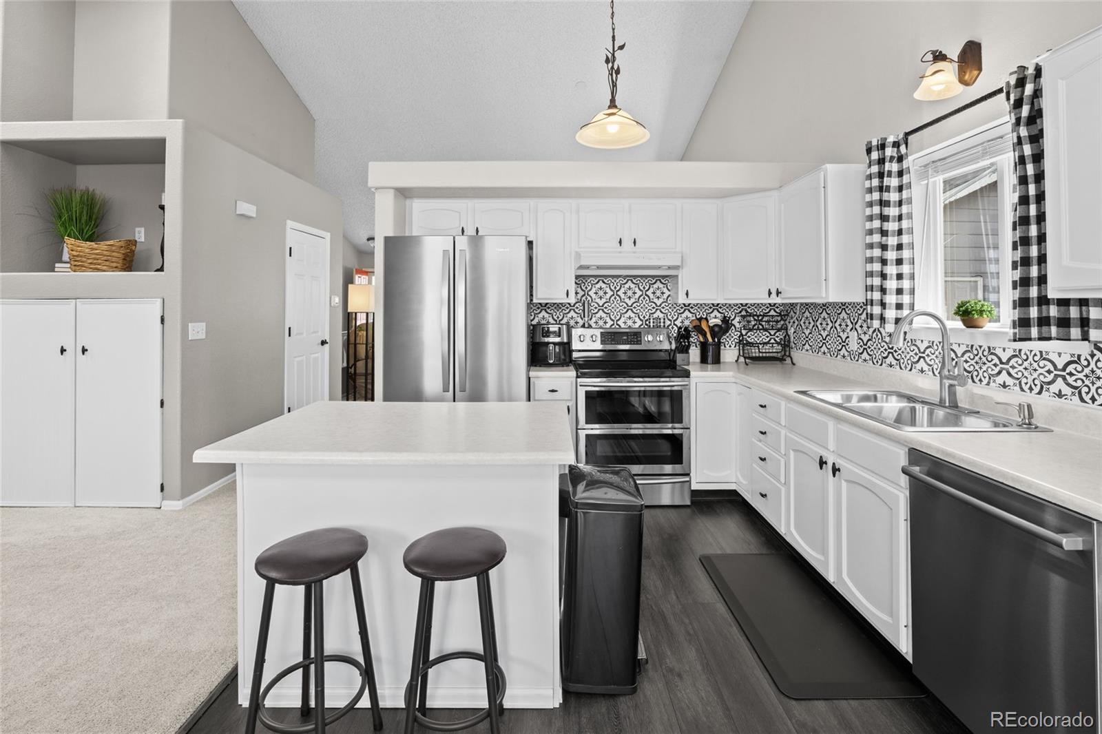 MLS Image #7 for 5133 s liverpool way,centennial, Colorado