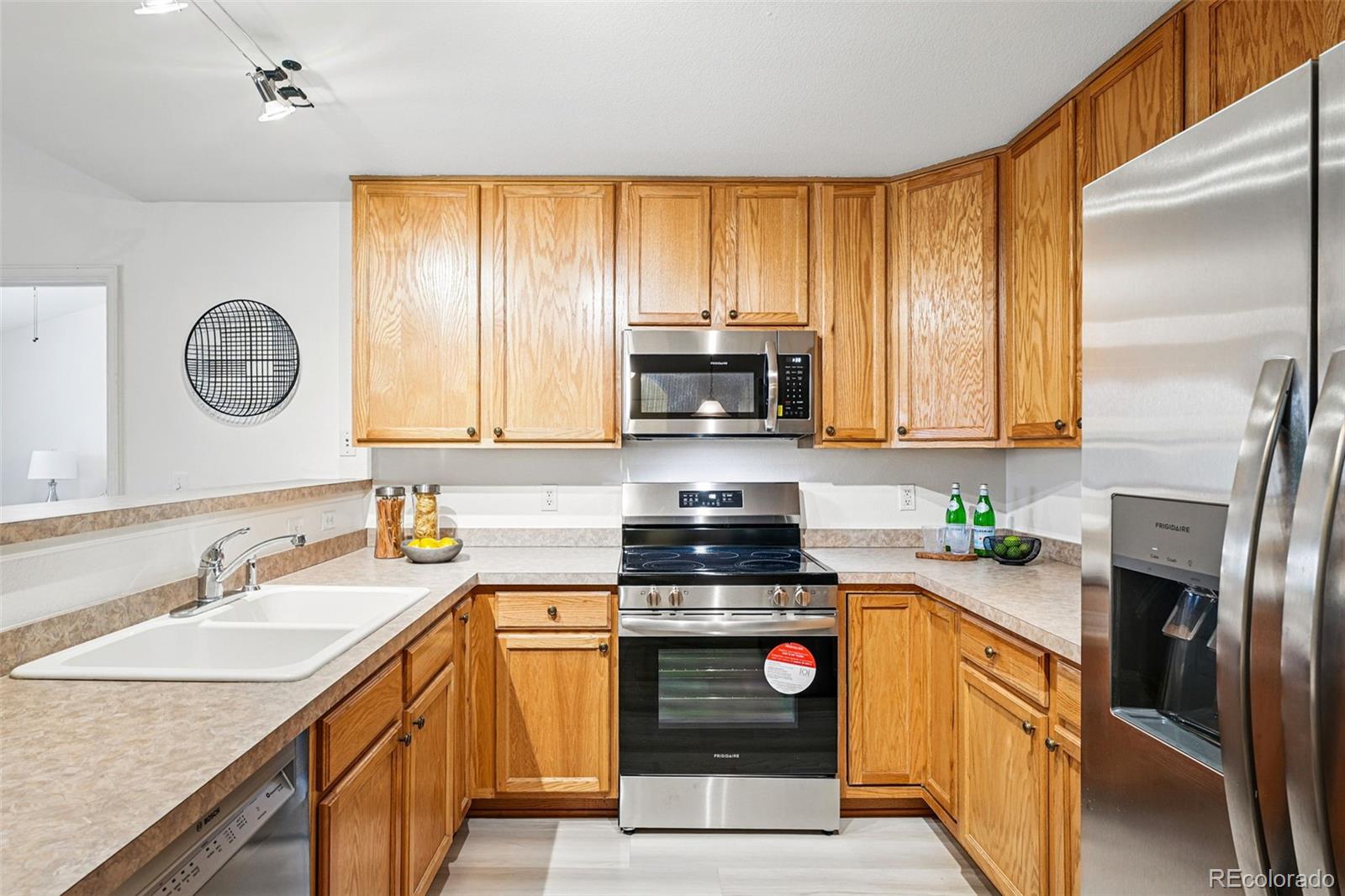 MLS Image #13 for 8200 e 8th avenue,denver, Colorado