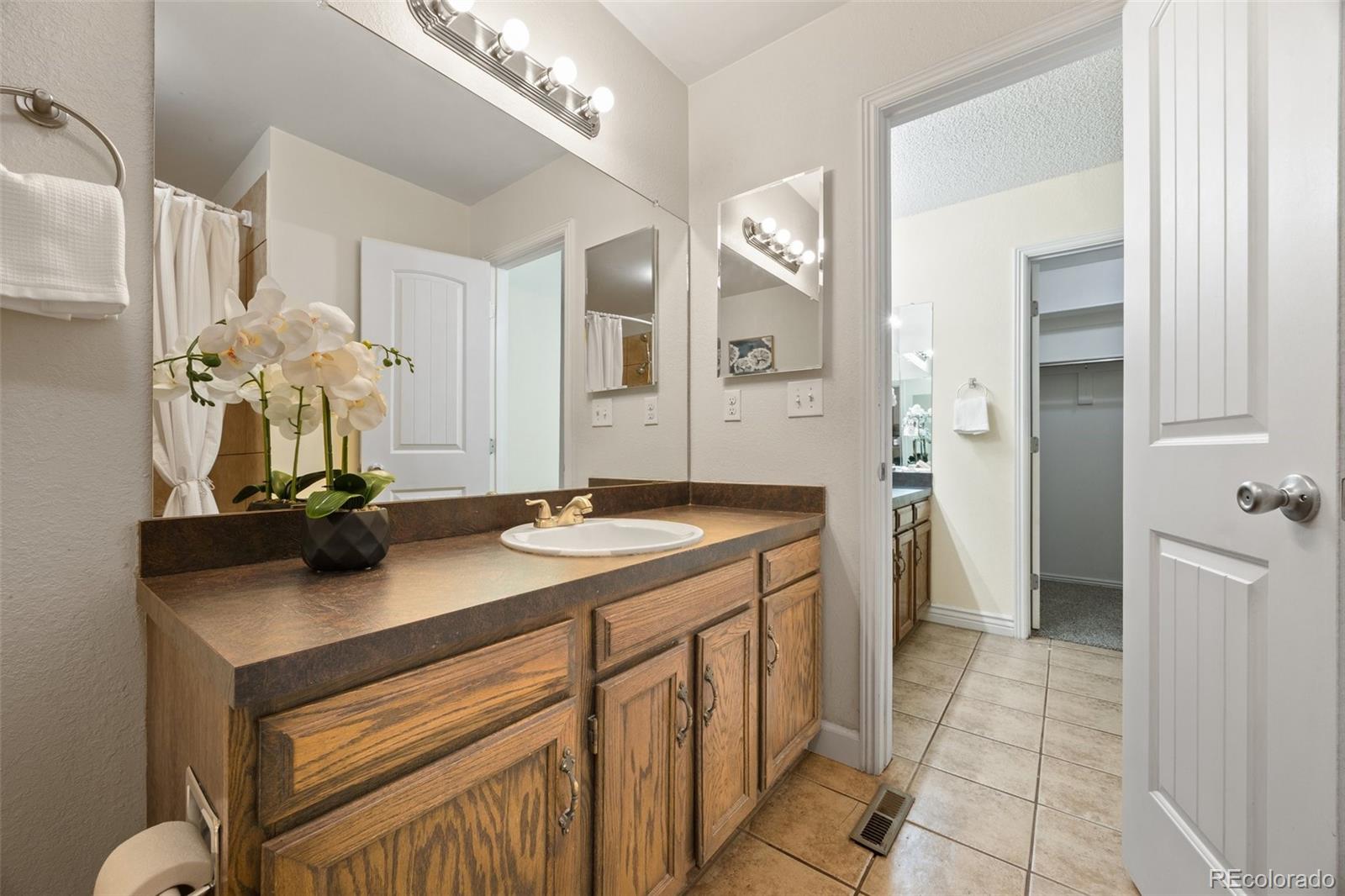 MLS Image #23 for 10144 e jewell avenue,aurora, Colorado