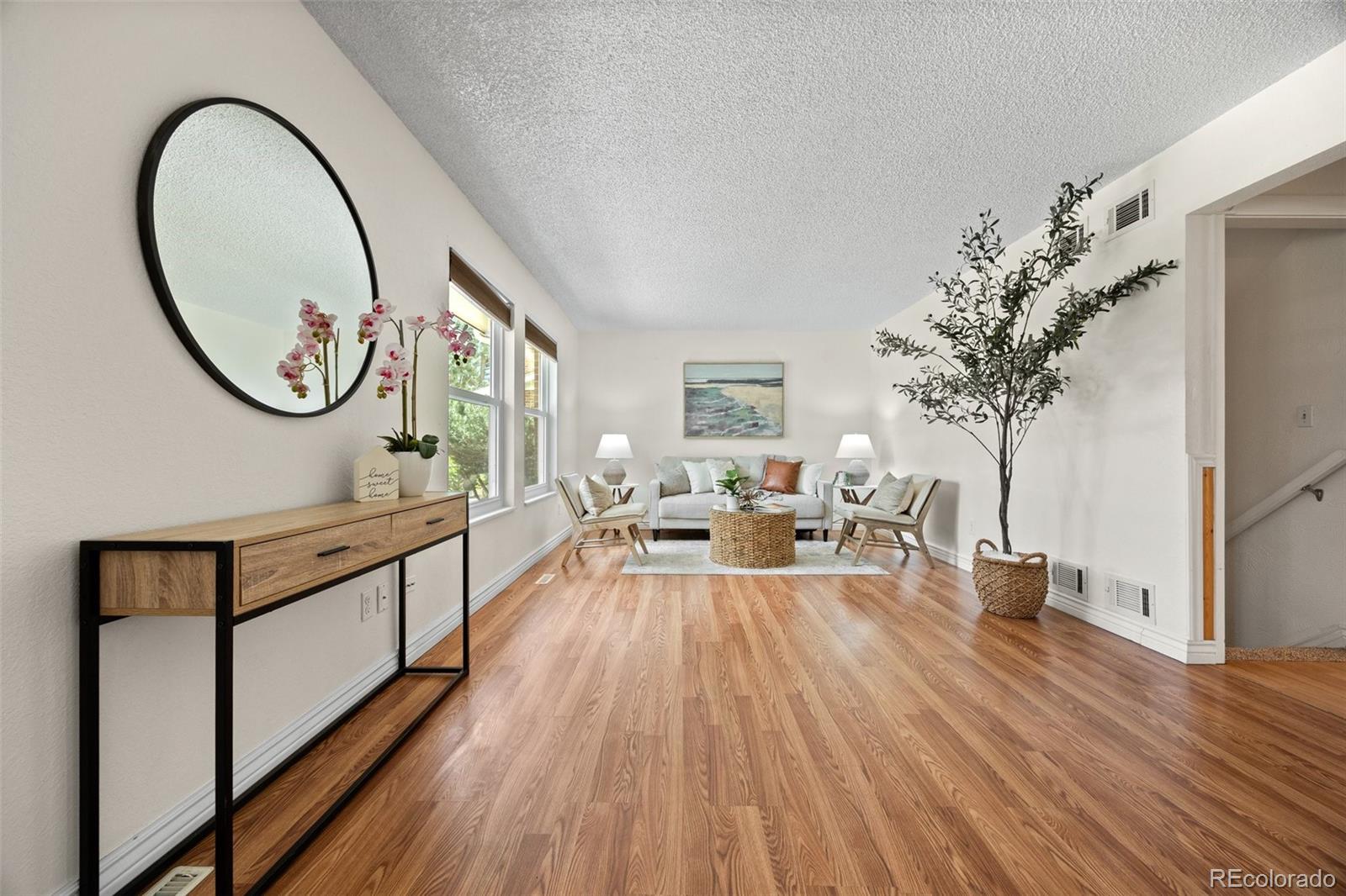 MLS Image #5 for 10144 e jewell avenue,aurora, Colorado