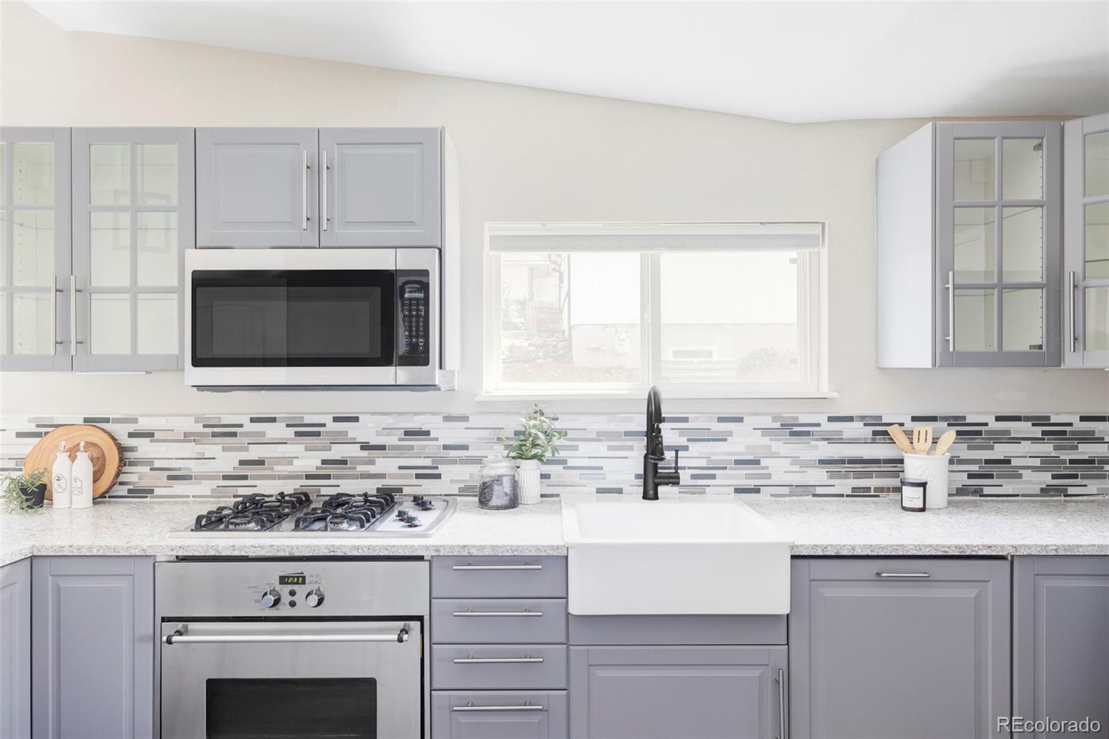 MLS Image #12 for 4209 s bannock street,englewood, Colorado