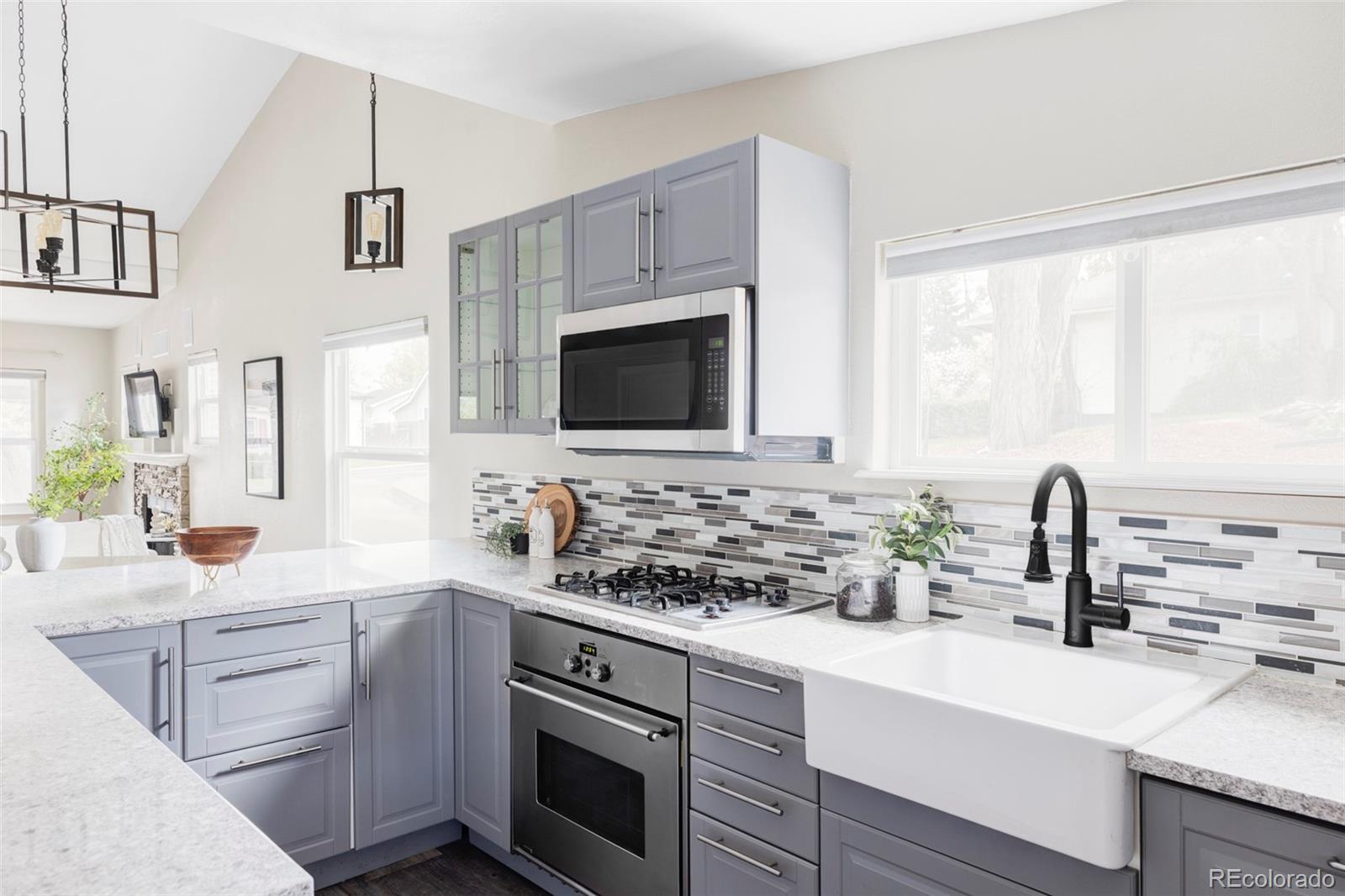 MLS Image #13 for 4209 s bannock street,englewood, Colorado