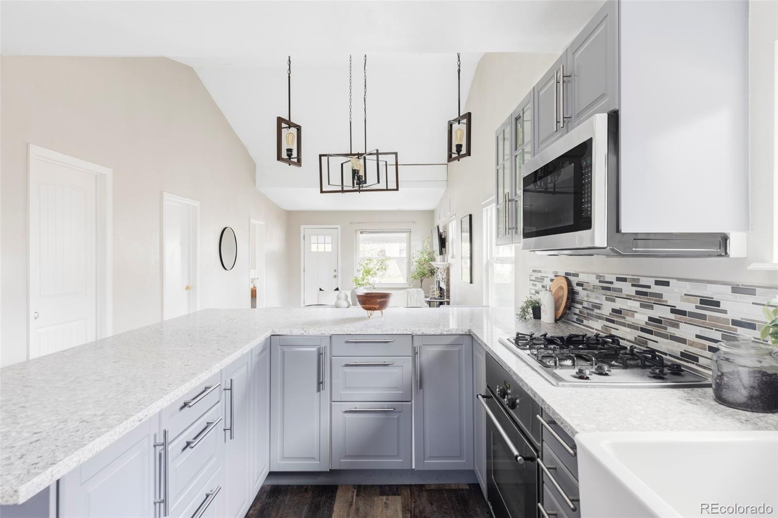 MLS Image #14 for 4209 s bannock street,englewood, Colorado