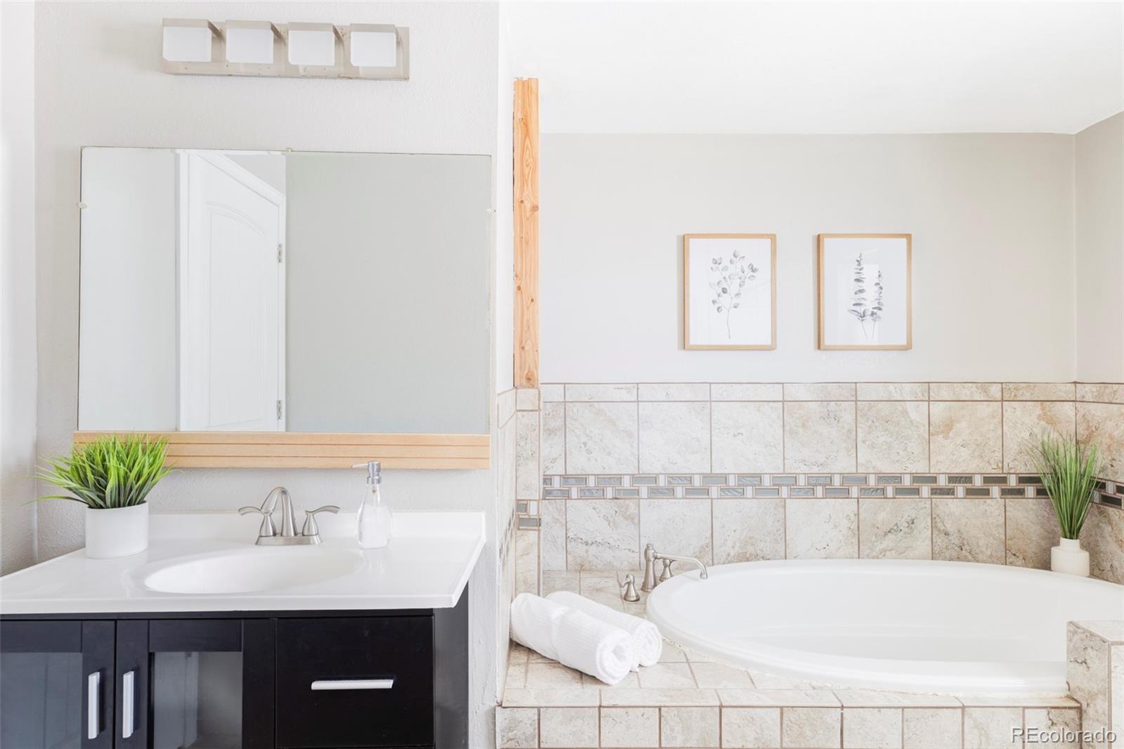 MLS Image #19 for 4209 s bannock street,englewood, Colorado
