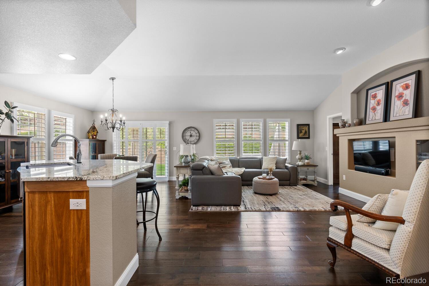 MLS Image #4 for 8216 s tempe court,aurora, Colorado